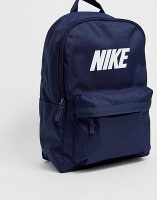 Nike – Heritage – Marinblå ryggsäck