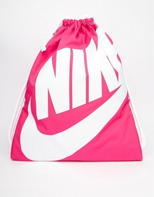 Nike - Heritage - Sacca rosa da palestra | ASOS