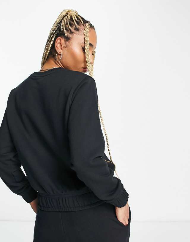 Nike heritage script logo sweatshirt in black 0
