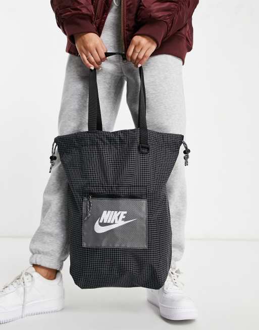 Nike Heritage tote with print in black