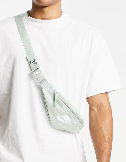 Nike waist bag white outlet