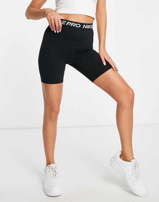 Nike - Højtaljede 7-tommer-shorts i sort