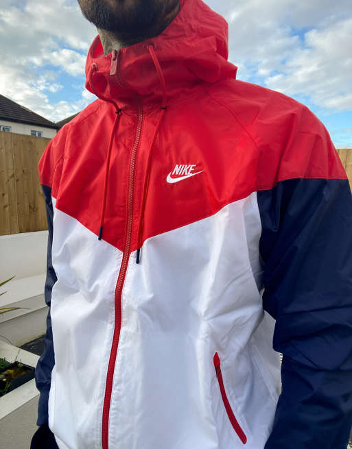 Nike hooded windrunner jacket in white