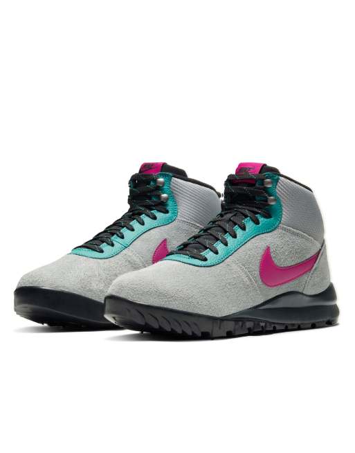 Nike hoodland outlet boots