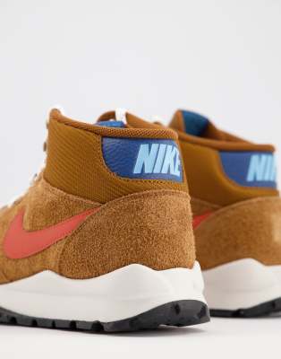 nike hoodland suede boots