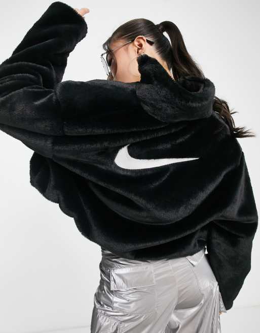 nike icon clash sweater