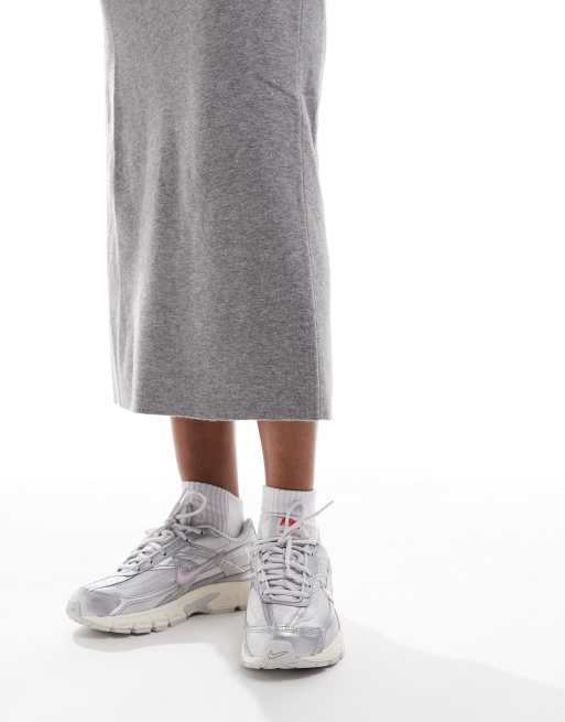 Nike Initiator sneakers in gray and pink