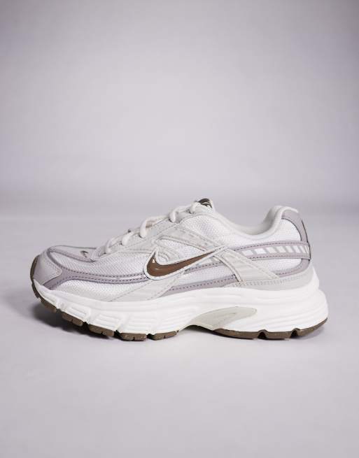 Nike Initiator sneakers in light brown