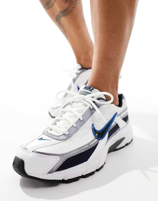 Nike store initiator white