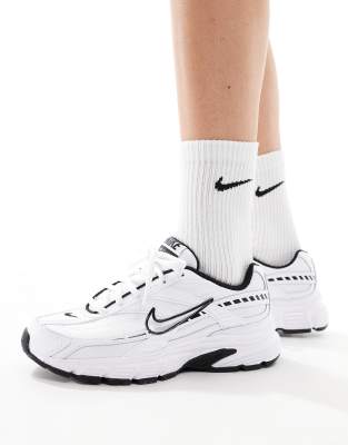 Nike Initiator Sneakers In White And Silver