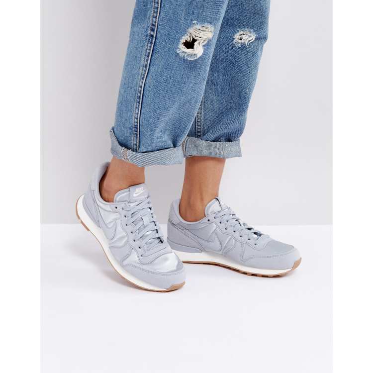 Asos store nike internationalist