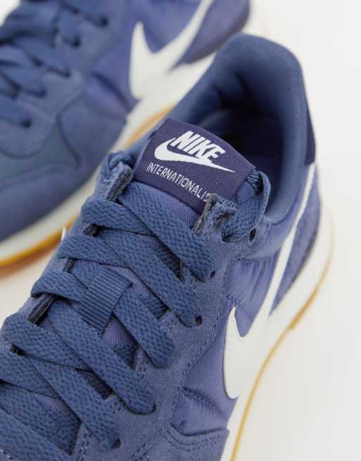 Nike internationalist shop women blue