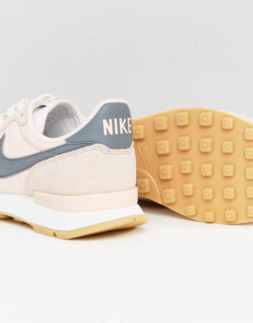 Nike Internationalist Trainers In Peach ASOS