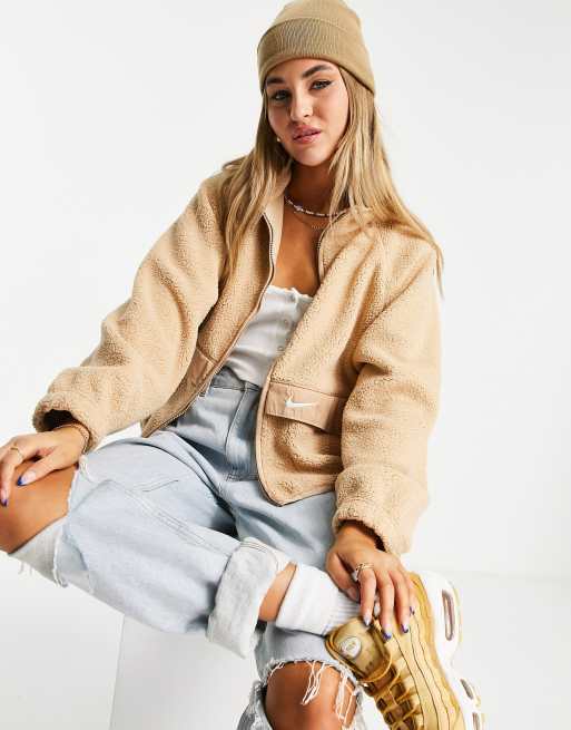 Nike - Jack van imitatieschapenvacht met mini-swoosh in hennepbeige