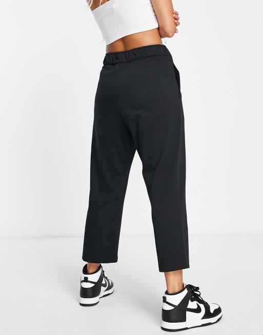 Nike jersey capri pants in black