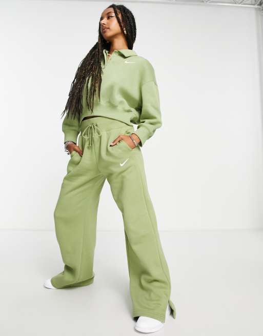 Nike - Joggers a vita alta con fondo ampio verde alligatore con logo piccolo