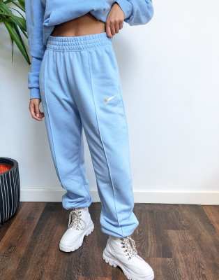 Nike - Joggers oversize à mini virgule métallisée - Bleu pastel | ASOS