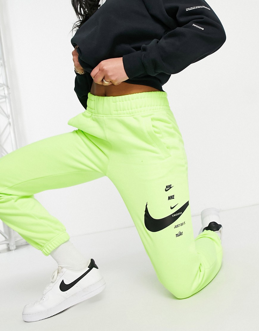 Nike - Joggingbroek met swoosh-logo in groen