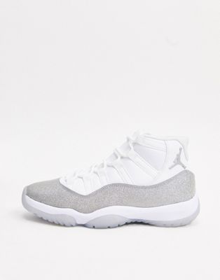 Nike - Jordan 11 - Retro zilveren sneakers