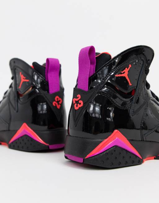 Jordan retro outlet noir et rouge