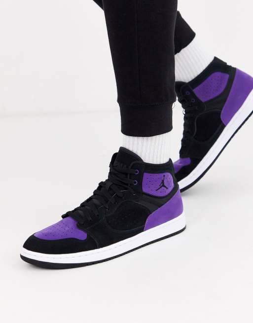 Nike black cheap and purple trainers