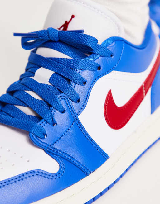 Nike air jordan blue and clearance red