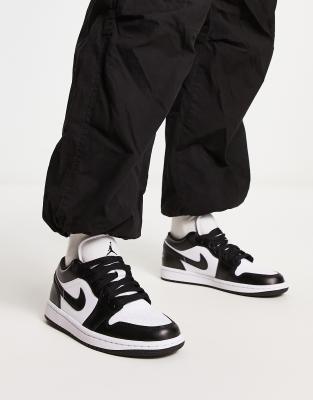 Jordan Nike  Air 1 Low Sneakers In White And Black