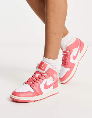 nike jordan pink white