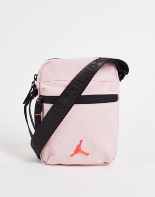 Jordan Air flight bag in pink