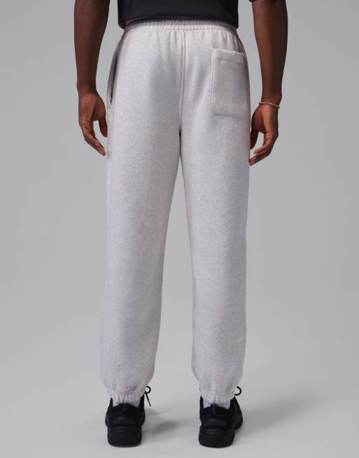 Nike Jordan Brooklyn pantalones de felpa con puños en gris, 2 de 4