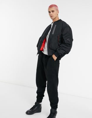 Nike Jordan Czarna Kurtka Bomberka Z Kieszenia Ma 1 Asos