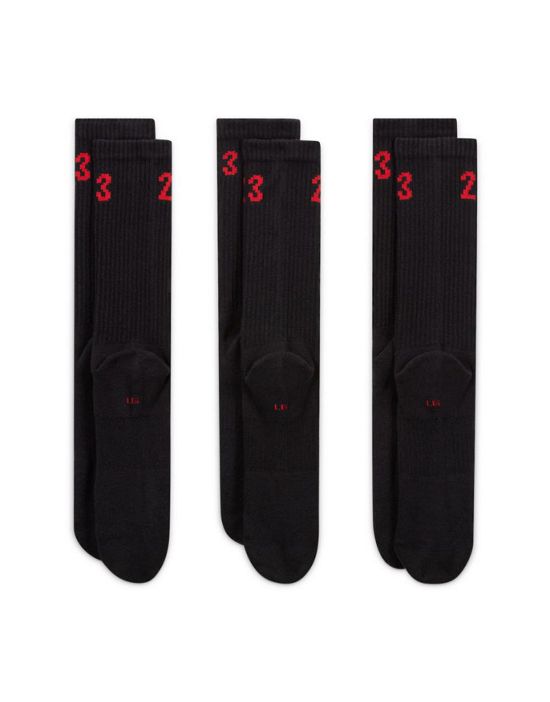 https://images.asos-media.com/products/nike-jordan-essentials-3-pack-socks-in-black/202408160-2?$n_550w$&wid=550&fit=constrain