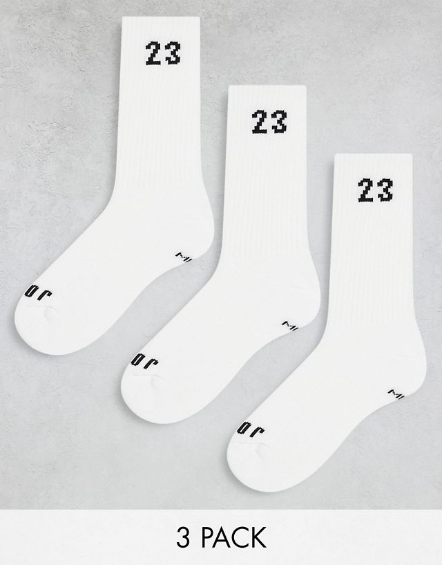 Nike Jordan Essentials 3 pack socks in white