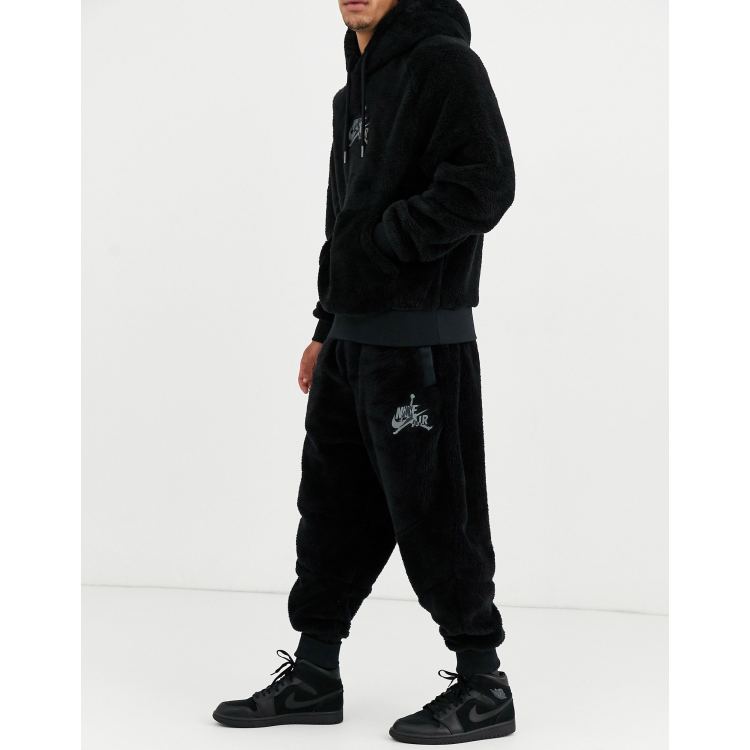 Jordan wings sherpa online pants