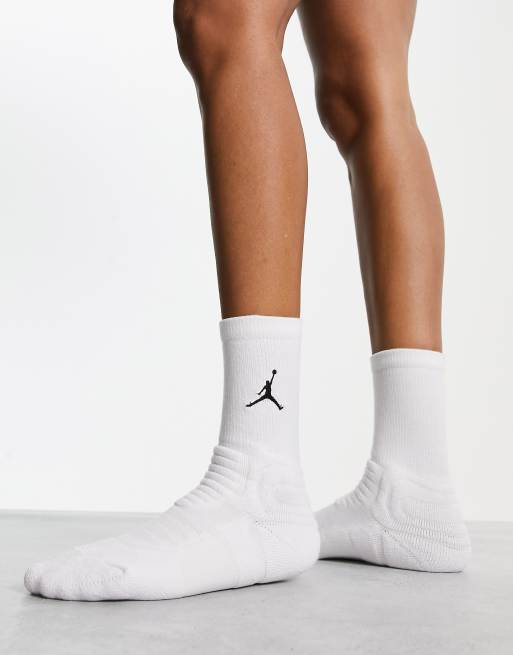 Flight Crew Basketball socks in white | ASOS