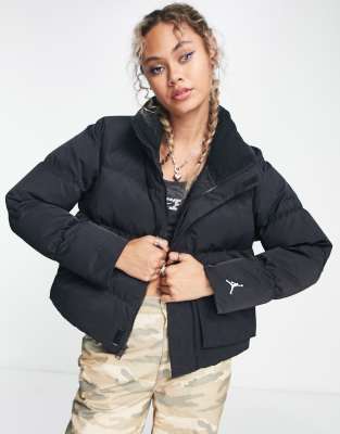 Cropped puffer best sale jacket nike