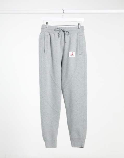 Page 4 - Nike | Shop Nike for t-shirts, sportswear and sneakers | ASOS