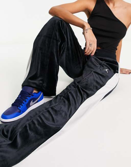 Nike Jordan Brooklyn fleece sweatpants in navy