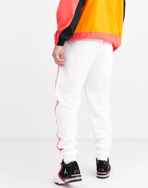 survetement nike blanc jordan