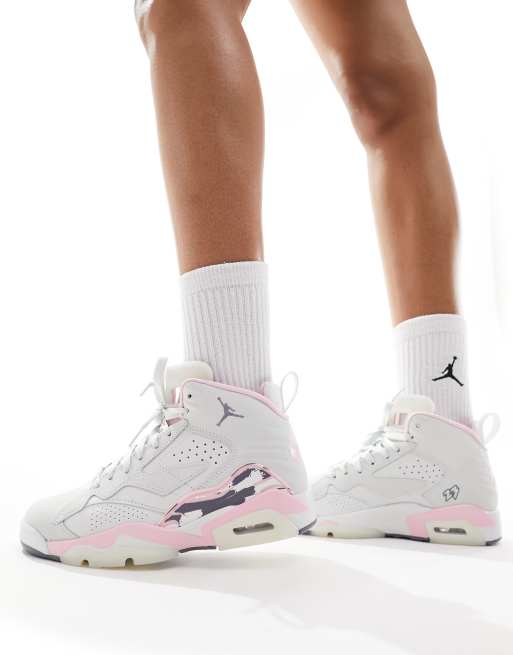 Pink and hotsell black jumpman jordans