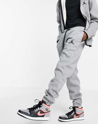 nike jordan jumpman cuffed joggers in grey