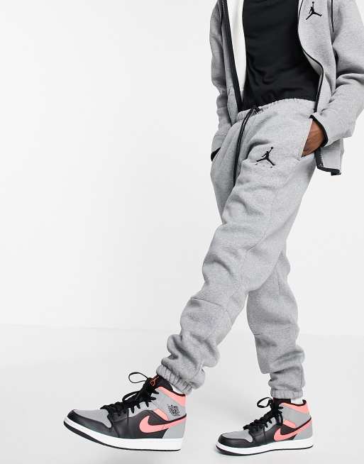 Jordans with joggers new arrivals