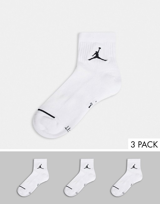 Jordan Jumpman logo 3 pack quarter socks in white