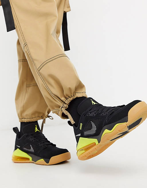 Nike Jordan Mars 270 Low trainers in black/yellow