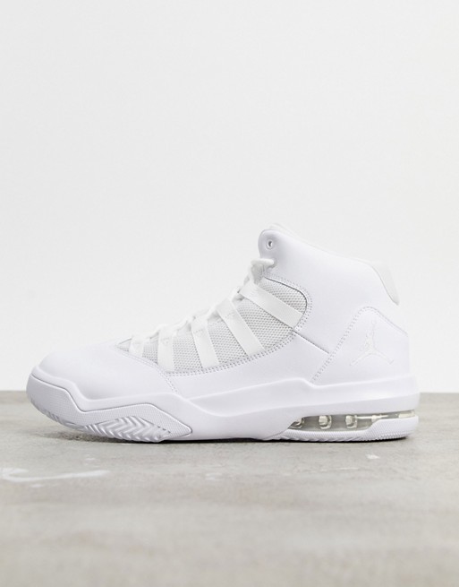 Nike Jordan Max Aura trainers in triple white