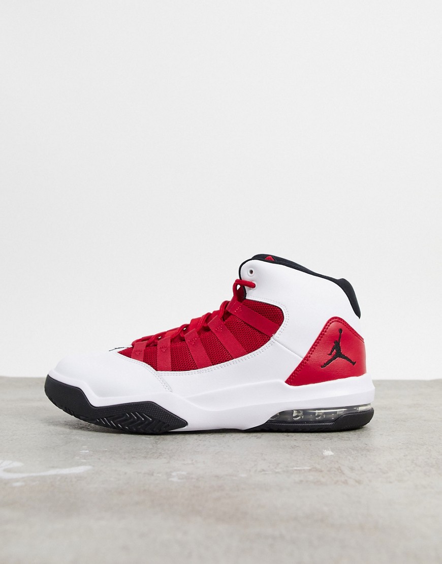 Nike Jordan Max Aura trainers in white/red
