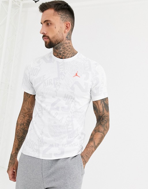 Nike Jordan news print t-shirt in white