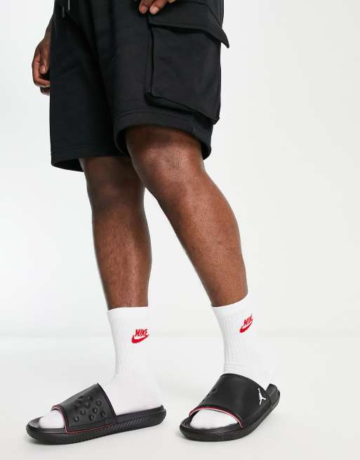 Claquette jordan noir online et rouge