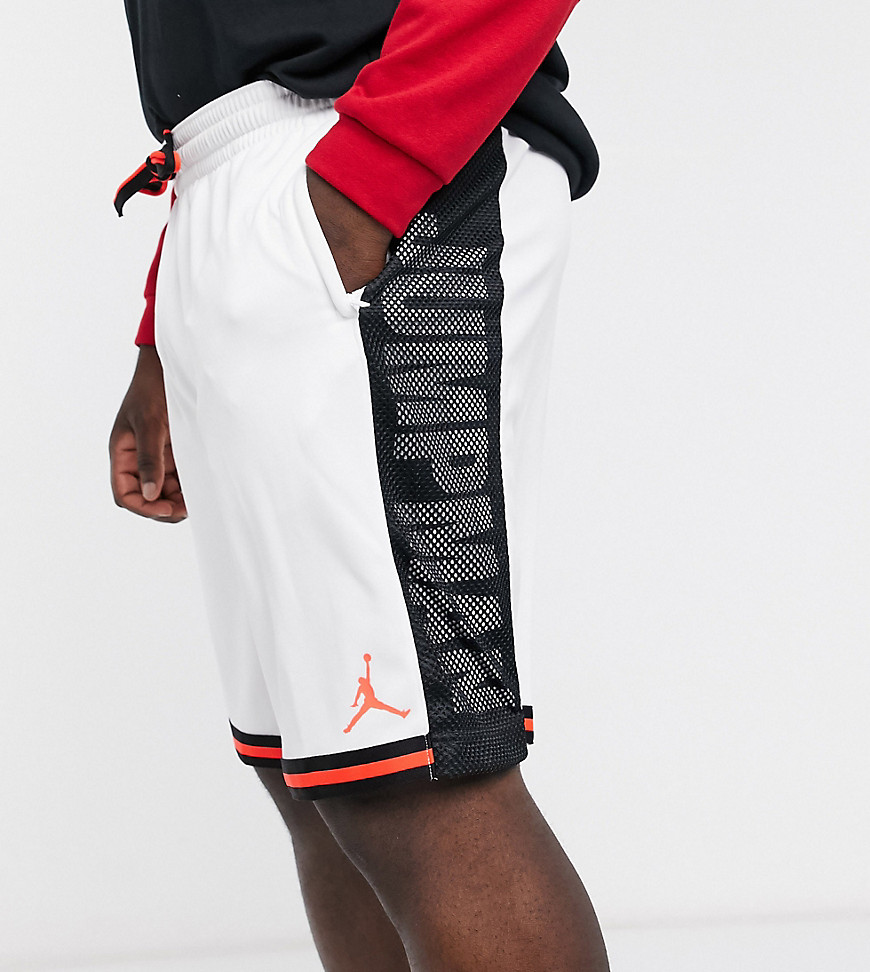 Nike Jordan Plus - Pantaloncini da basket bianchi con dettagli in rete-Bianco