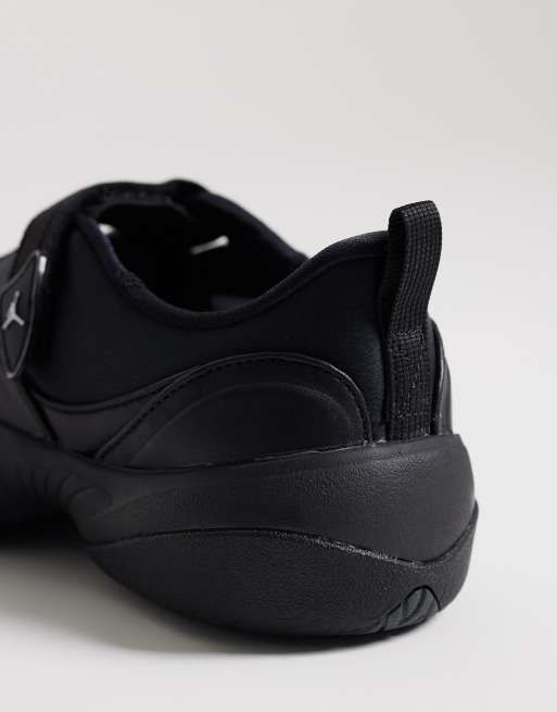 Nike Jordan Pointe sneakers in black , 5 of 5